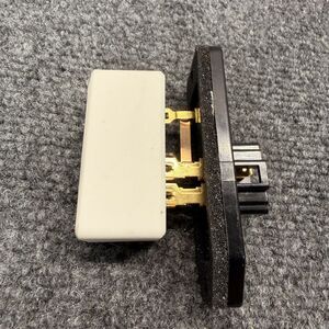 New HVAC Blower Motor Resistor RU109 4720278 973-020 Black Dodge Ram Jeep SUV